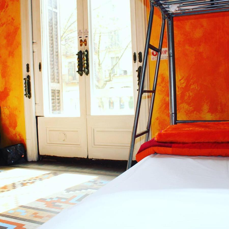 Bed & Art Barcelona Hostel ภายนอก รูปภาพ